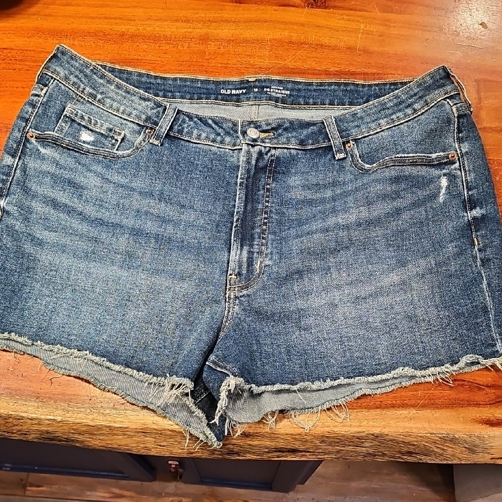 Old Navy Women's Frayed Hem Jean Shorts - Dark Blue